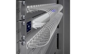 1693536_8 - Mediatech Ubiquiti UniFi Switch USW-PRO-MAX-48 16x2.5GE, 32x1GE, 4xSFP+