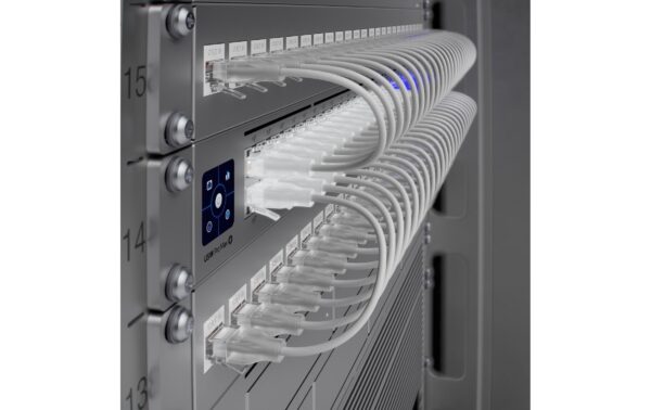 1693536_8 - Mediatech Ubiquiti UniFi Switch USW-PRO-MAX-48 16x2.5GE, 32x1GE, 4xSFP+