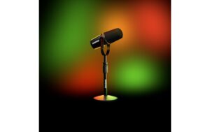 Shure MV7+-BNDL Podcast Mikrofon, schwarz inkl. Stativ