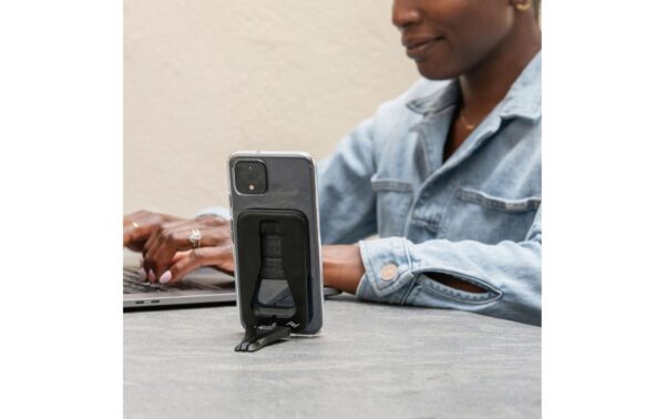 Universal Adapter