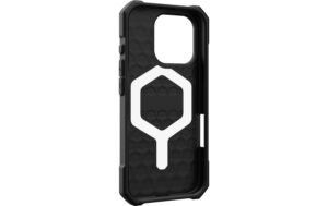 1732689_8 - Mediatech UAG Essential Armor Mag black iPhone 16 Pro
