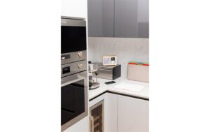 1733003_4 - Mediatech Pure DAB+ Radio Classic H4 Weiss, BT 5.3, AUX, Timer,TFT-Farbdisplay
