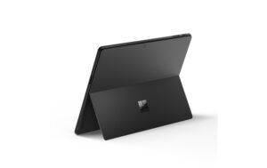 Microsoft Surface Pro 11, X Plus, W11P 16GB, 512GB SSD, Schwarz