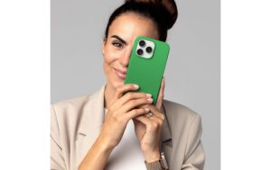 1743405_2 - Mediatech Vonmählen Soft Silicone Case Green Haven iPhone 16 Pro Max