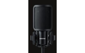 Shure SM4-K-KIT SM4 MIC, BLACK, W/ SHOCK MOUNT, CASE