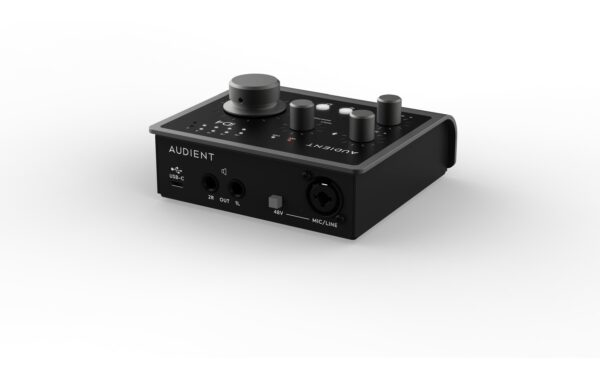 1786196_2 - Mediatech Audient iD4 MKII 10in / 14out USB-C Audiointerface