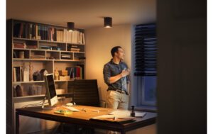 1787981_5 - Mediatech Philips Hue White amb. Pillar Spot 1 flg. schwarz 350lm inkl. Dimmschalter
