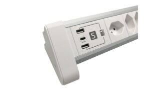 ALU DESKTOP 4xT13 / 1x USB-C / 2x USB-A /ws 4xT13 1xUSB-C 2xUSB-A 3.4A PD20W 2mZL ws