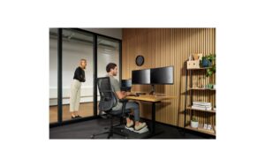 1817344_8 - Mediatech Kensington PF 2-Way Surface Laptop 7 13.8, abnehmbar