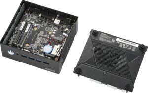Shuttle nano Barebone NA10H7 schwarz AMD R7-8845HS, 2x DDR5 SO-DIMM