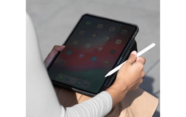 1836598_3 - Mediatech UNIQ Ryze Ipad Pro 11 (2024) Caramel Ipad Hülle passend zum Ipad Pro 11'' (2024)