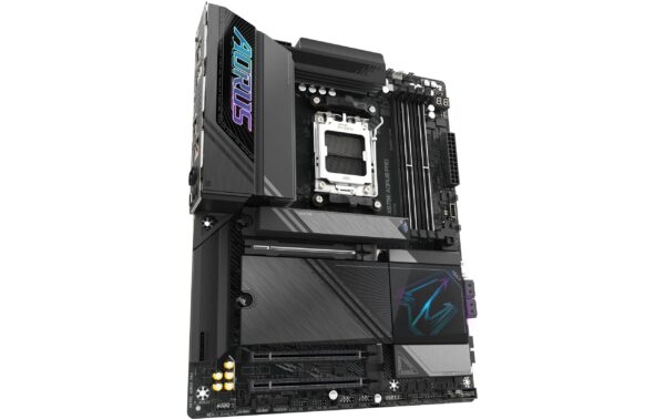 1843794_2 - Mediatech Gigabyte X870E AORUS PRO, ATX AM5, AMD X870E, 4x DDR5, WIFI 7