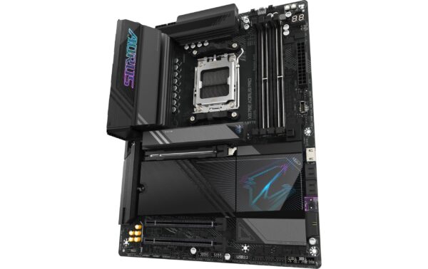 1843794_3 - Mediatech Gigabyte X870E AORUS PRO, ATX AM5, AMD X870E, 4x DDR5, WIFI 7