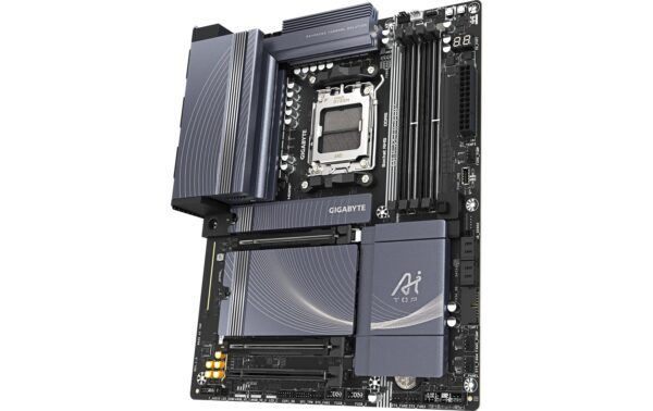 1843803_3 - Mediatech Gigabyte B850 AI TOP, ATX AM5, AMD B850, 4x DDR5, WIFI 7