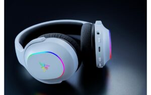1844145_3 - Mediatech Razer Barracuda X Chroma - White Für alle Plattformen