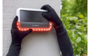1853976_5 - Mediatech Bosch Smart Home Aussensirene