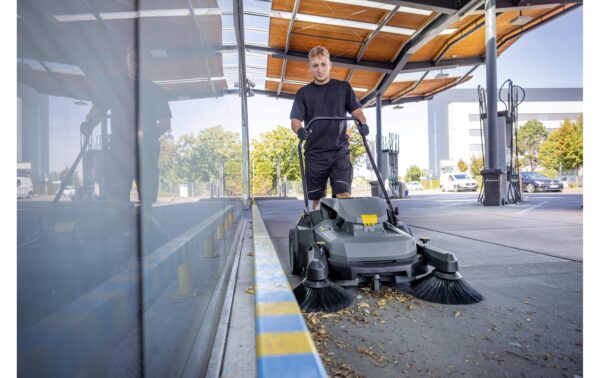 1857196_5 - Mediatech Akku-Kehrmaschine KM 70/25 C Bp 2SB