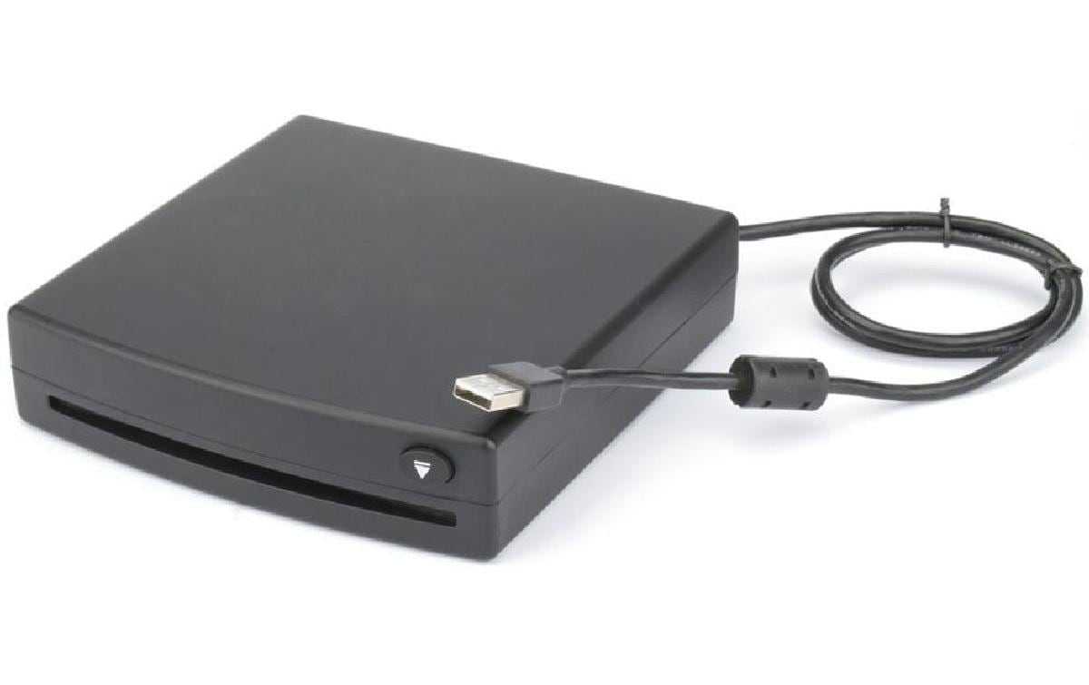 1871481 - Mediatech Portabler CD Player Plug&Play für Autoradios/Mediastationen