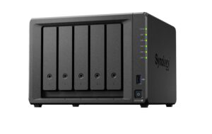 Synology DiskStation DS1525+, 5-bay NAS AMD Ryzen V1500B, 8 GB DDR4 ECC SODIMM