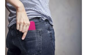 Cellular Sensation+ Case iPhone 15, Pink