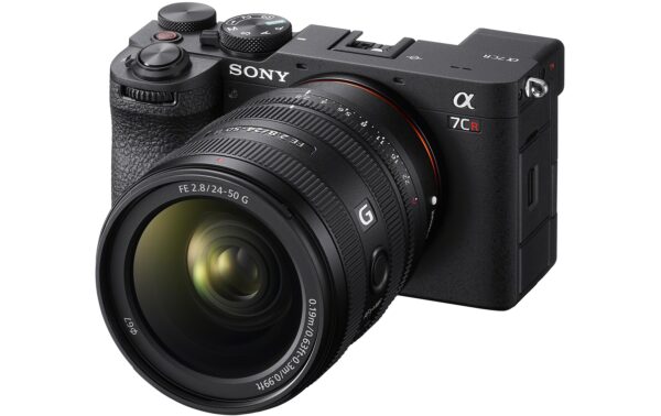 1934361_3 - Mediatech Sony ILCE-7M4 KIT, Vollformat 33 MP inkl. 24-50m 2.8 G