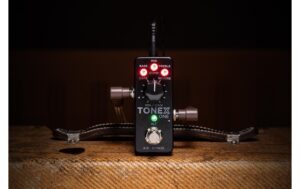 1943920_2 - Mediatech IK Multimedia ToneX One Pedal Pedal mit AI Machine Modeling