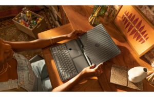 Logitech Pop-Up Desk classic chic 
