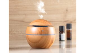 #image_title EASYmaxx Aroma-Diffuser rund mit Licht 3W 0.13 l