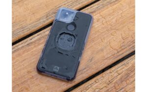 1994436_1 - Mediatech MAG Poncho - Samsung Galaxy S23 FE Regenschutz-Hülle