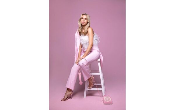 1995033_4 - Mediatech Westcott Backdrop - Blush Pink Wrinkle-Resistant 9 x 20