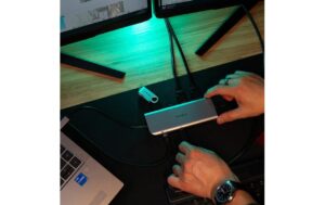 2011581_1 - Mediatech Targus® USB-C Dual HDMI 4K Dockingstation schwarz