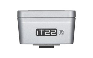 2016579_4 - Mediatech Godox iT22 F iFlash On-Camera Flash for Fujifilm (Silver)