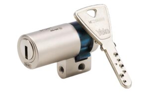 Yale CH Halbzylinder 42,5 mm Nickel matt