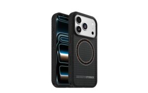 2027245_3 - Mediatech OtterBox Sole, Night Raid (Black) iPhone 17 Pro