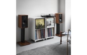 Yamazaki Regal Schallplatten 2-stöckig Grösse: 40 x 38 x 73.3 cm, Weiss
