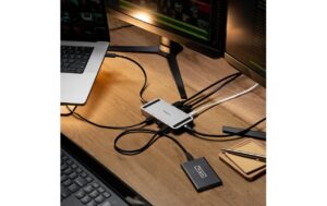 2036723_3 - Mediatech Targus® USB4 Dual 4K HDMI Mini Dock USB4 Dual 4K HDMI Mini Dock