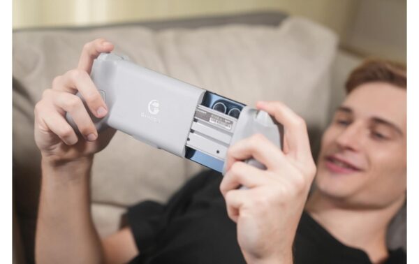 2057647_7 - Mediatech GAMESIR G8 Galileo Controller Mobile/Android/iOS