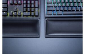Razer Ergonomic Wrist Rest Full-sized Keyboards