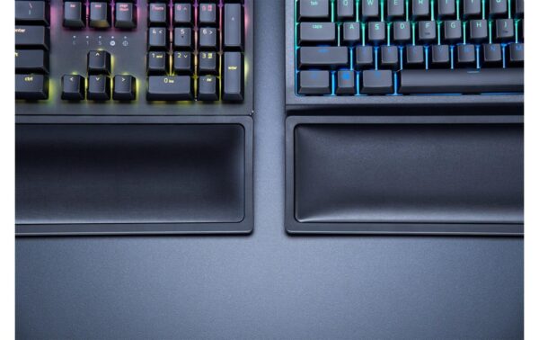 Razer Ergonomic Wrist Rest Full-sized Keyboards