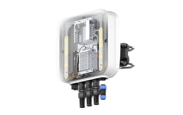 2085988_4 - Mediatech QuWireless C240AC: Outdoor Antenne Kit Inkl. RUT241&TSW100. 3x PoE Out,