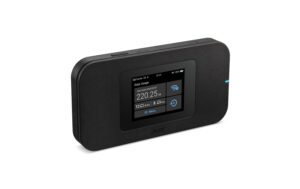 2100104_3 - Mediatech ACER Connect Enduro M4D: Mobile 5G Hotspot 5G/LTE 2.7Gbps, eSIM, WiFi-6, 4600mAh, 8GB