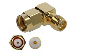 Delock Adapter RP-SMA St zu RP-SMA Bu 90° 10 GHz, 50 Ohm, Messing vernickelt