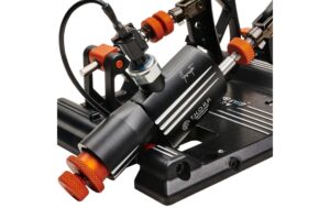 Asetek SimSports Invicta Accelerator and Aluminium Schwarz Orange