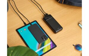 Trust Avala 20.000 mAh LED-Display 20W PD USB-C Schwarz