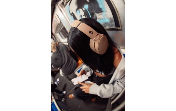 2202396_6 - Mediatech Skullcandy Crusher 720 Wireless Over-Ear Primer