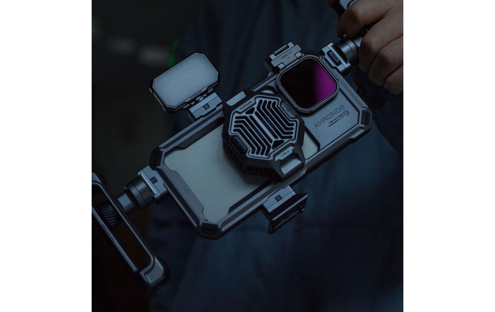 2214785_1 - Mediatech Tilta Khronos Kühlsystem für iPhone