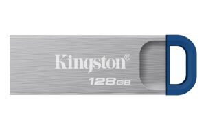 2258050 - Mediatech Kingston DataTraveler Kyson 128GB, USB 3.2 220MB/s, mit kappenlosem Metallgehäuse kaufen Schweiz | Mediatech.ch