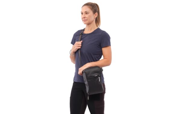 2259525_5 - Mediatech Shimoda Top Loader Small, Schwarz