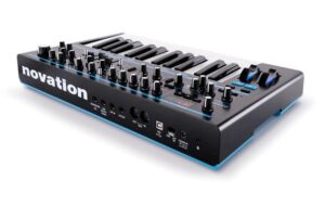 Novation Bass Station II Analoger Synthesizer