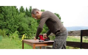Einhell Schwingschleifer TE-OS 2520 E kraftvoller, robuster Schwingschleifer